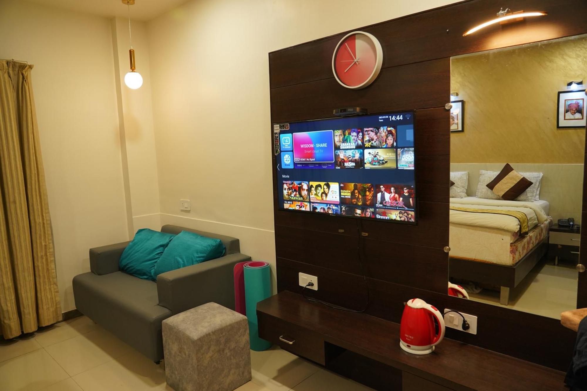 Marshall The Grand Hotel Ahmedabad Buitenkant foto